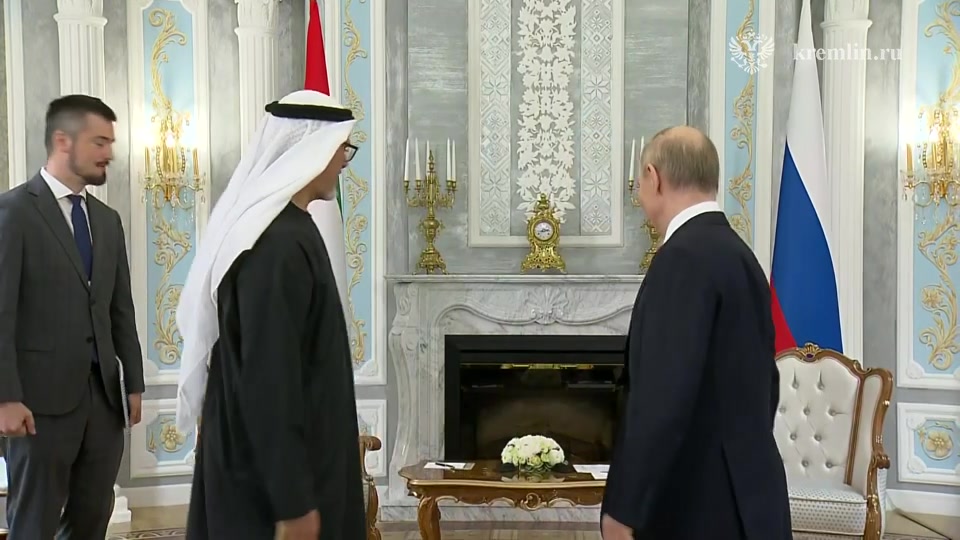 Putin held a meeting with the Crown Prince of Abu Dhabi, Chairman of the Executive Council of the Emirate Khaled bin Mohammed Al Nahyan